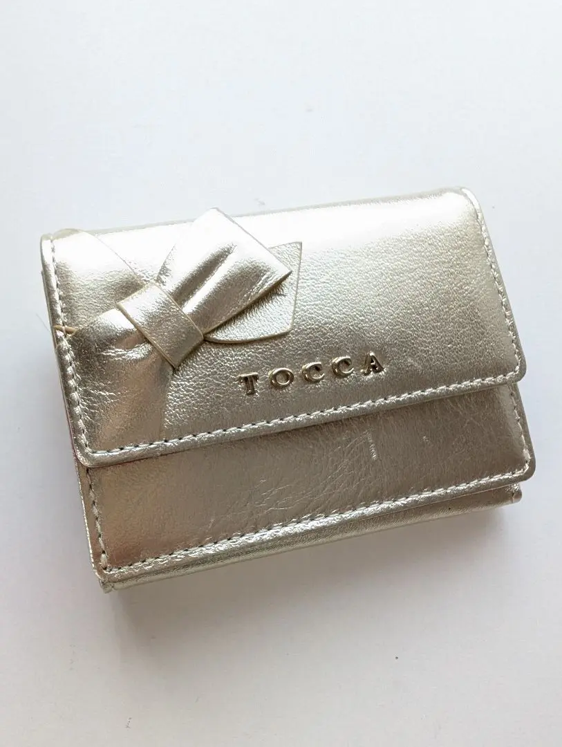 【新品✨未使用】TOCCA トッカ　ブラックレザー 牛革　三つ折り財布 2025年最新】TOCCA レディース 折り財布の人気アイテム - メルカリ
