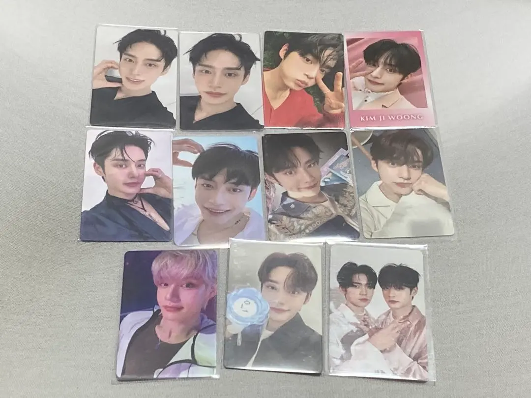 Thumbnail of ZB1 Jiwoong Bulk Sale Trading Cards Set of 11, 1