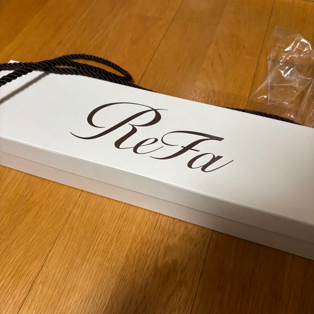 Thumbnail of Limited price until 12/16: ReFa Straight Iron Empty Box