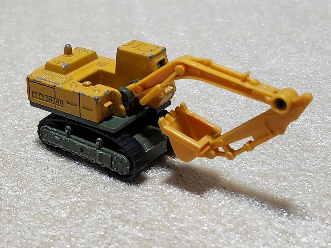 コマツ建機 PC200-11 ミニチュア重機 1/50 新品未開封 値下げ中！非売品】コマツ建機 PC200-11 重機 フィギュア