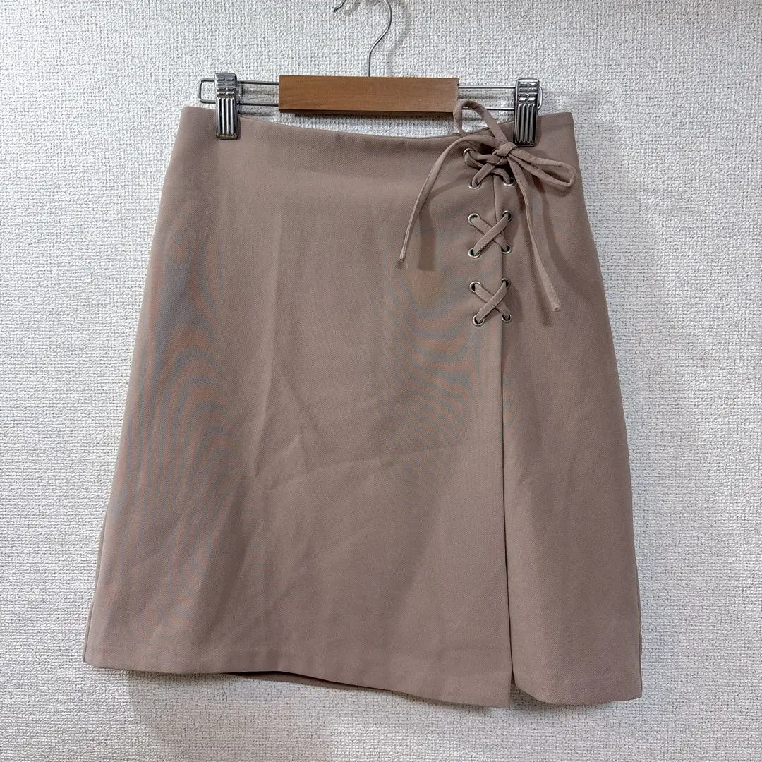 Thumbnail of INGNI Beige Lace-up Mini Skirt 【M】 Excellent Condition