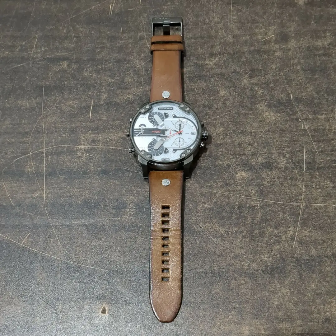 シモンズグランドセール 2025年最新】diesel watch mr daddyの人気アイテム - メルカリ 時計