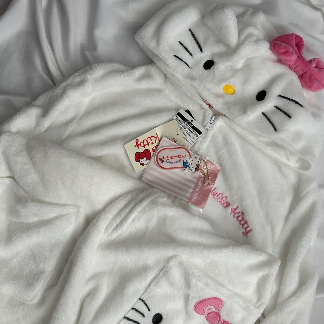 新品未着用❣️キティちゃん ドンキ 着ぐるみ　コスプレ　ルームウェア ドンキ ハローキティ コンビネゾン ゼブラ L ギャル 着ぐるみ