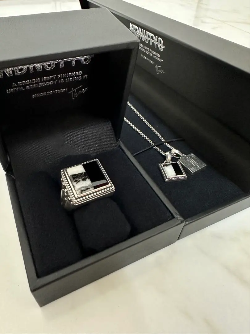 新品 未使用品 未開封品 NIL DUE / NIL UN TOKYO リング