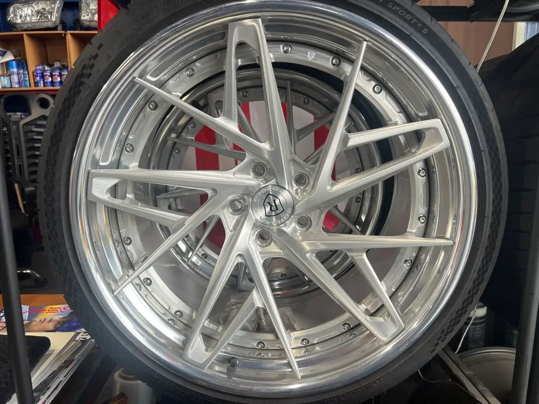 リサイクルサンタ様 ROHANA RFX11 20インチ10.0J+45アウディ リサイクルサンタ様 ROHANA RFX11 20インチ10.0J+45アウディ