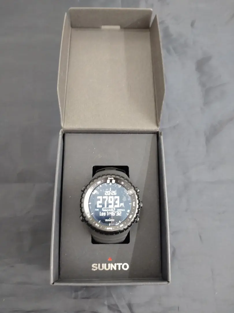 SUUNTO KAILASH ホワイト　腕時計　ラバー　中古品 SUUNTO（スント）の中古品の通販サイト セカンドストリート
