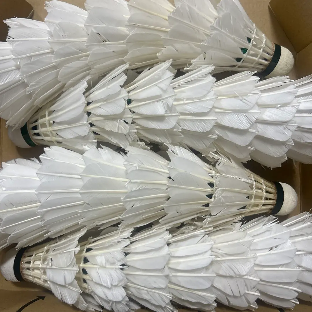 Thumbnail of Knock shuttlecock feathers 28 balls NO209