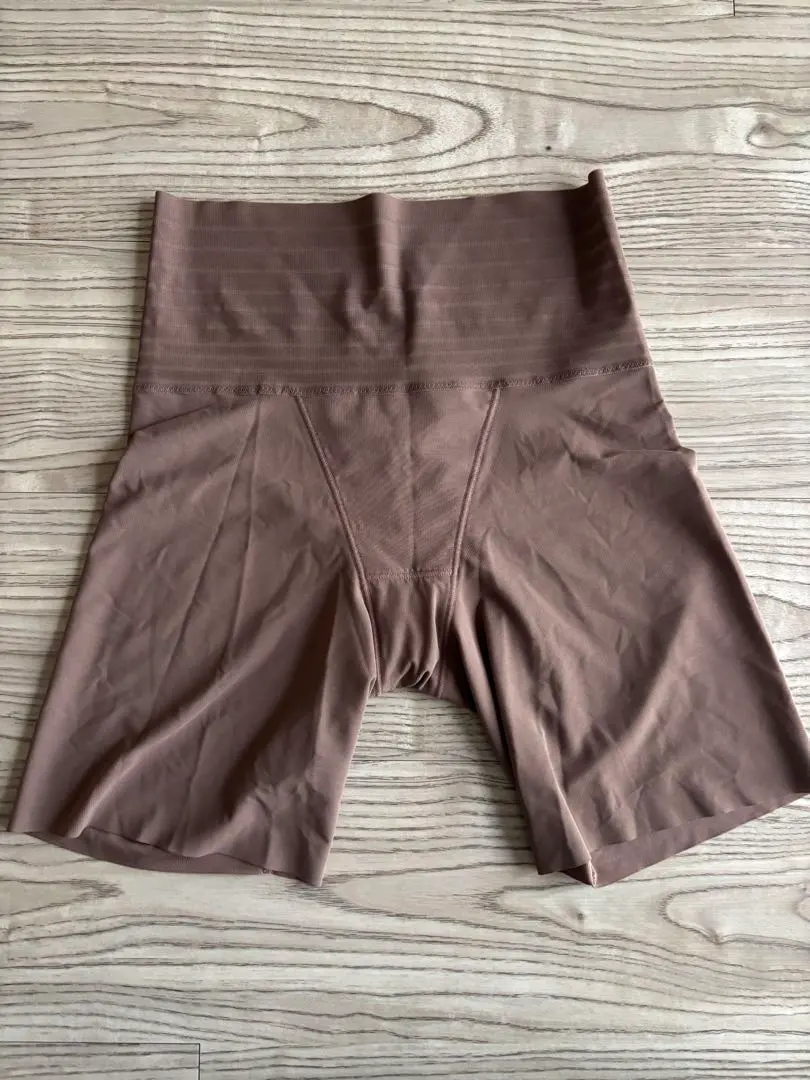 優衣庫 塑身 AIRism 內褲 L 棕色 的縮圖