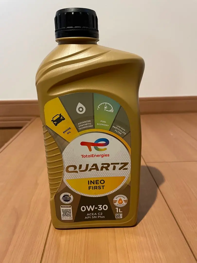 新品TOTALオイルQUARTZ INEO ECOS 5L&オイルフィルター 新品TOTALオイルQUARTZ INEO ECOS 5L&オイルフィルター
