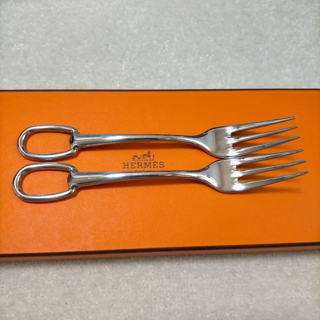 HERMES エルメス グラン アトラージュ デザートフォーク ゴールド Grand Attelage dessert fork | Hermès USA