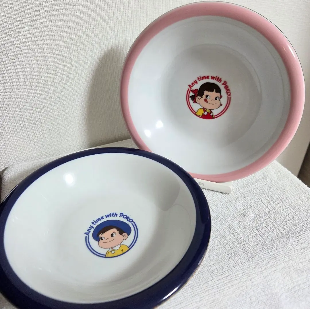 Thumbnail of Fujiya Peko-chan & Poko-chan 2-piece Set Peko-Poko Round Plate Curry Plate Set
