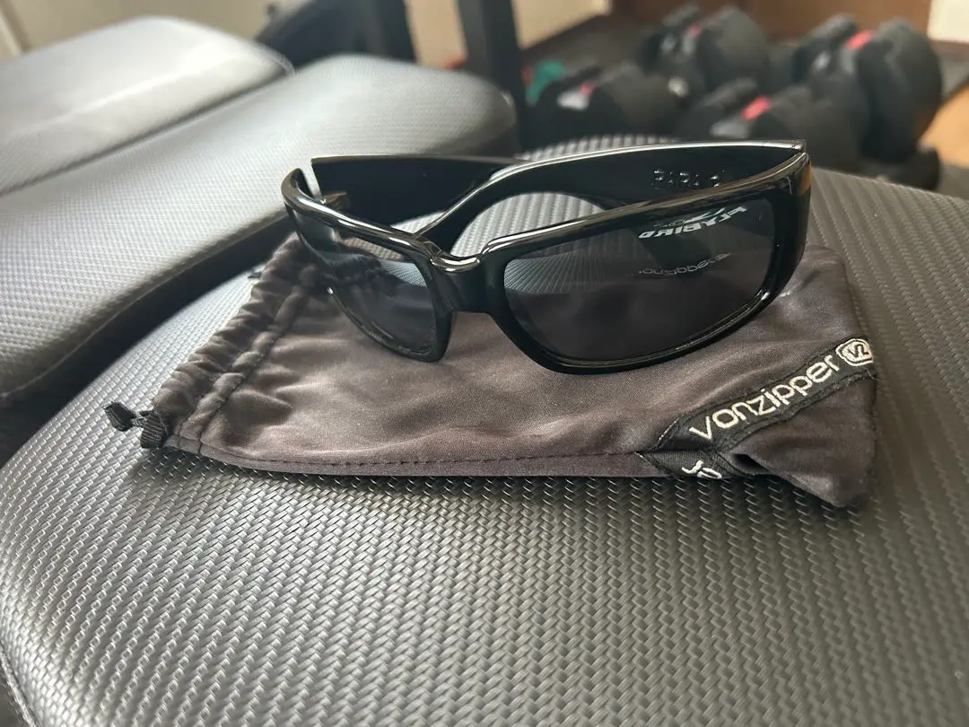 2025年最新】vonzipper brodieの人気アイテム - メルカリ