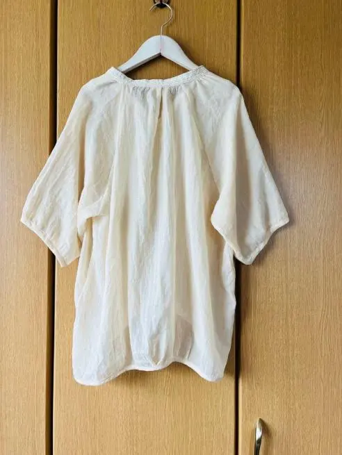 Thumbnail of Cream-colored balloon sleeve shirt