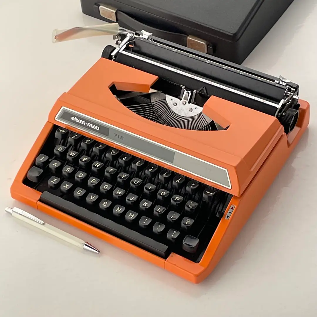 タイプライター Silver-Reed 730 ヴィンテージ 動作確認済 日本製 タイプライター SILVER REED 730 箱付 - メルカリ