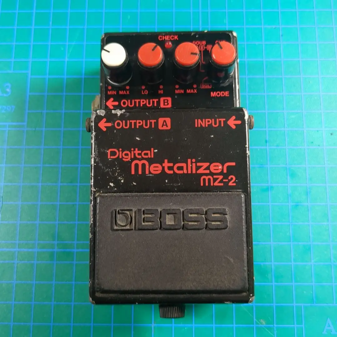 BOSS MZ-2 希少美品 BOSS MZ-2 Digital Metalizer Made in Japan Guitar effect
