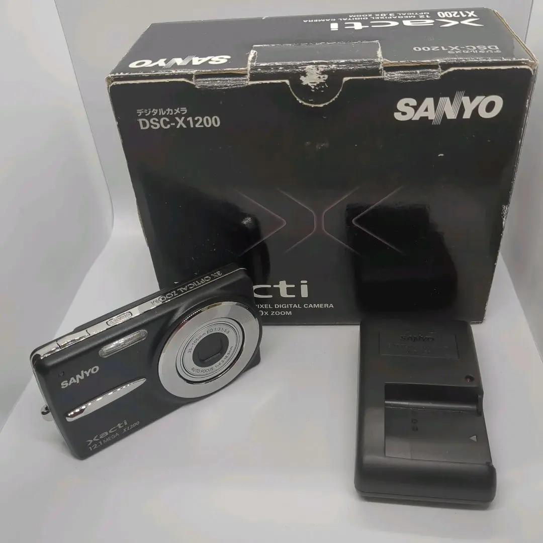 SANYO DSC-X1200 デジタルカメラ オールドコンデジ SANYO サンヨー Xacti DSC-X1200 コンパクトデジタルカメラ