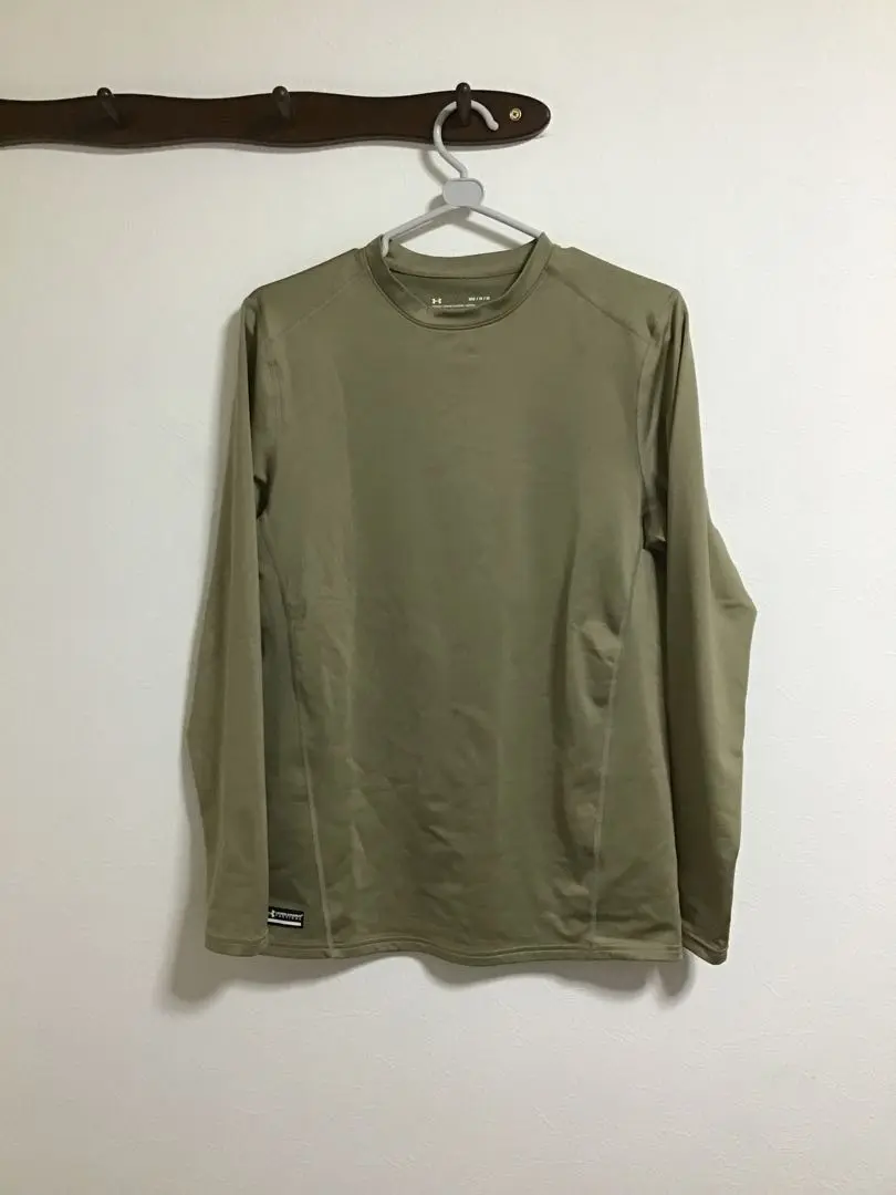 Under Armour Tacticalマルチカム長袖シャツ SM 新品未使用 Under Armour Tacticalマルチカム長袖シャツ SM 新品未使用