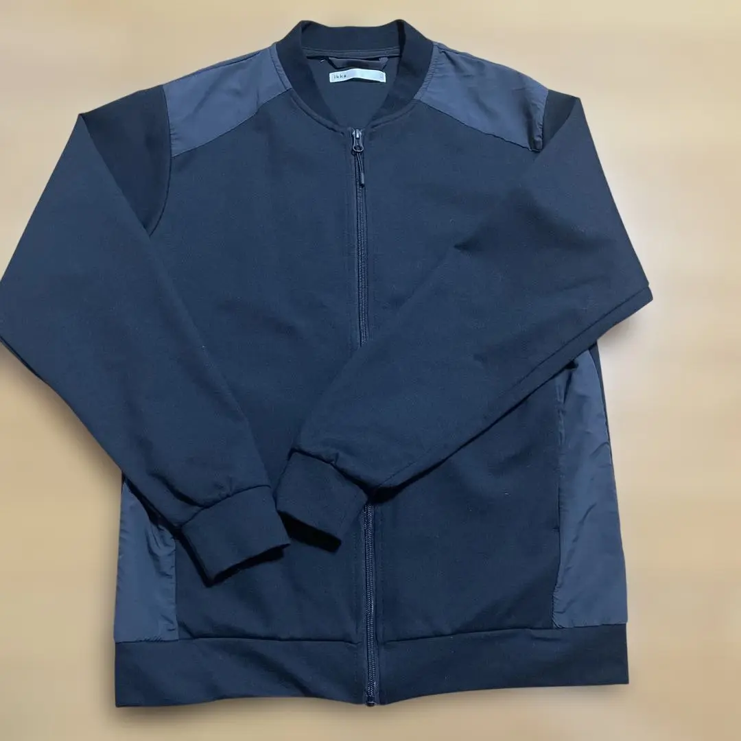 ゆうメル発送★超美品☆19SS☆EPOCA エポカ 金ジップ ブルゾン ブラック えっくす☆きゅーと特別企画第4弾！「Star Sprinkles/ Moon Cat
