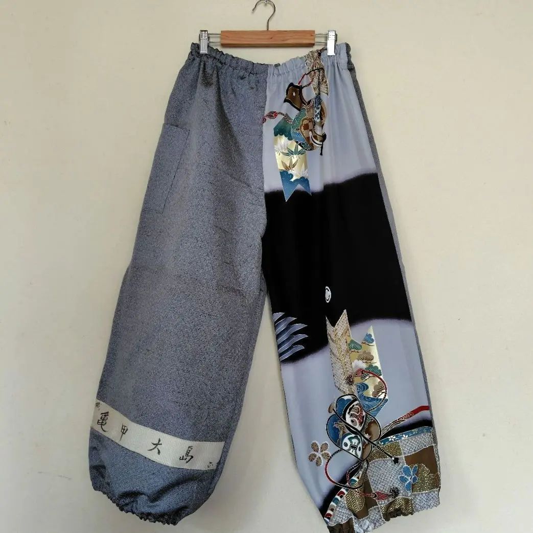 Thumbnail of Kimono Pants [Silver] Handwoven Oshima Tsumugi Silk, High-Grade Remake, Kikkou (Tortoiseshell Pattern), Setsubun (Seasonal Festival)