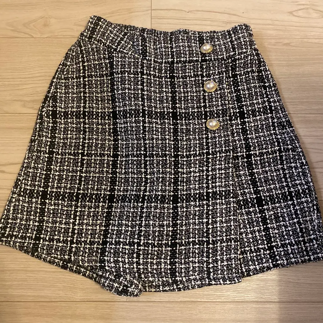 Thumbnail of Shimamura Helm Tweed Mini Skirt Pants M
