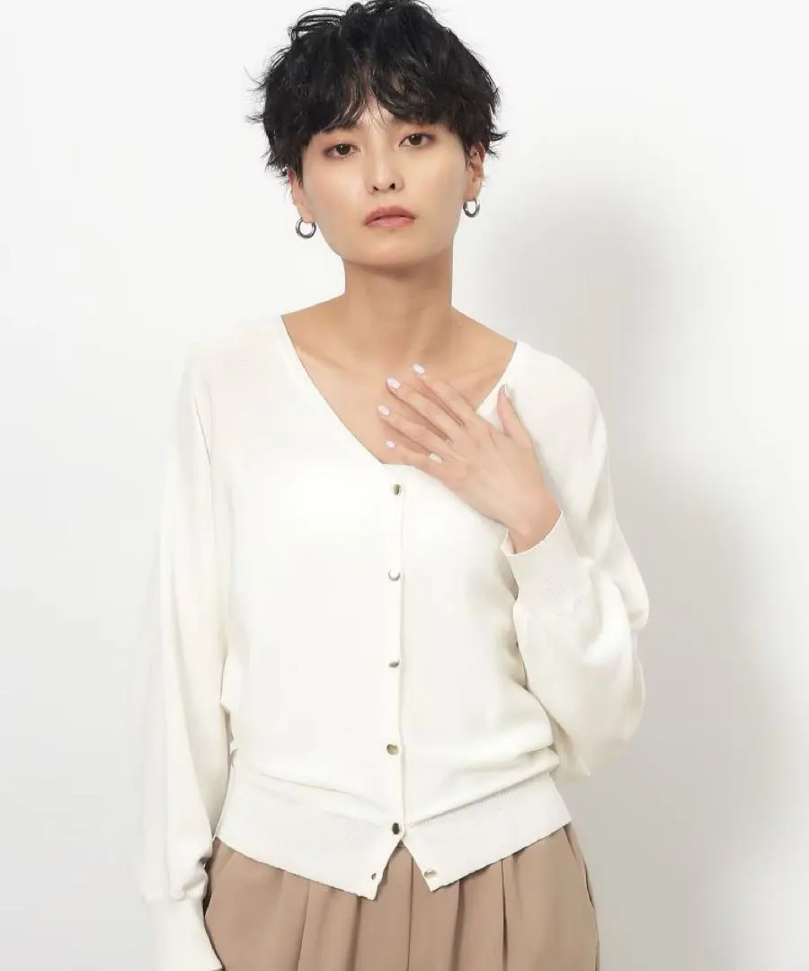 【美品】OPAQUE.CLIP UV 兩面穿 蝙蝠袖針織衫 的縮圖