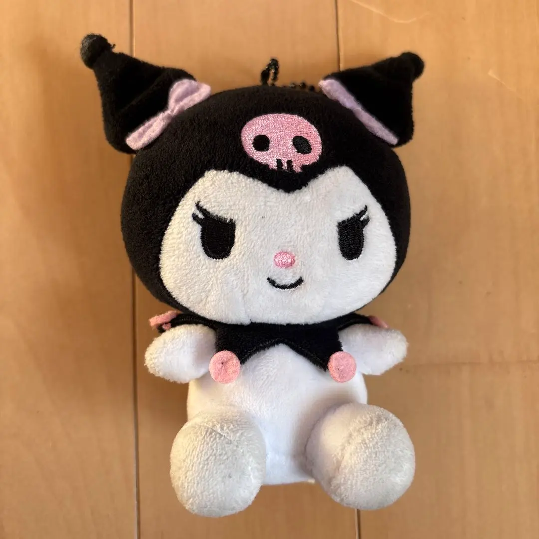 Thumbnail of Kuromi keychain