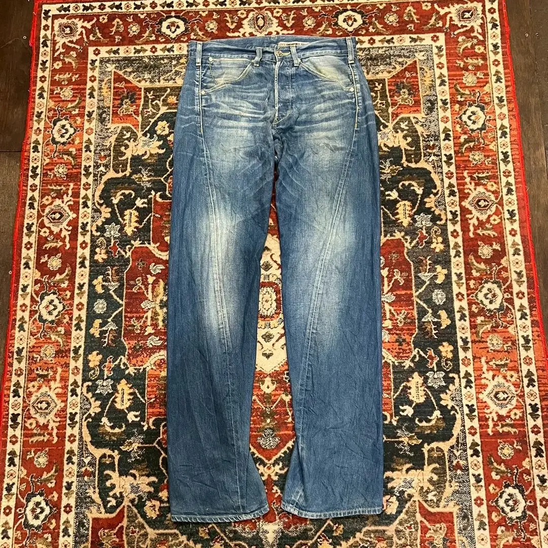 【早い者勝ち。最後の値下げ】LEVIS　RED　メキシカンブーツカット　w31 2025年最新】LEVIS RED ブーツカットの人気アイテム - メルカリ