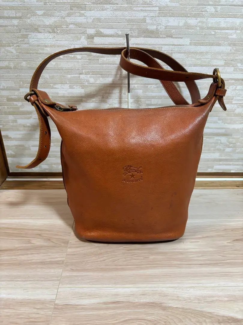 Thumbnail of Il Bisonte Bucket Shoulder Bag, All Leather, Unisex