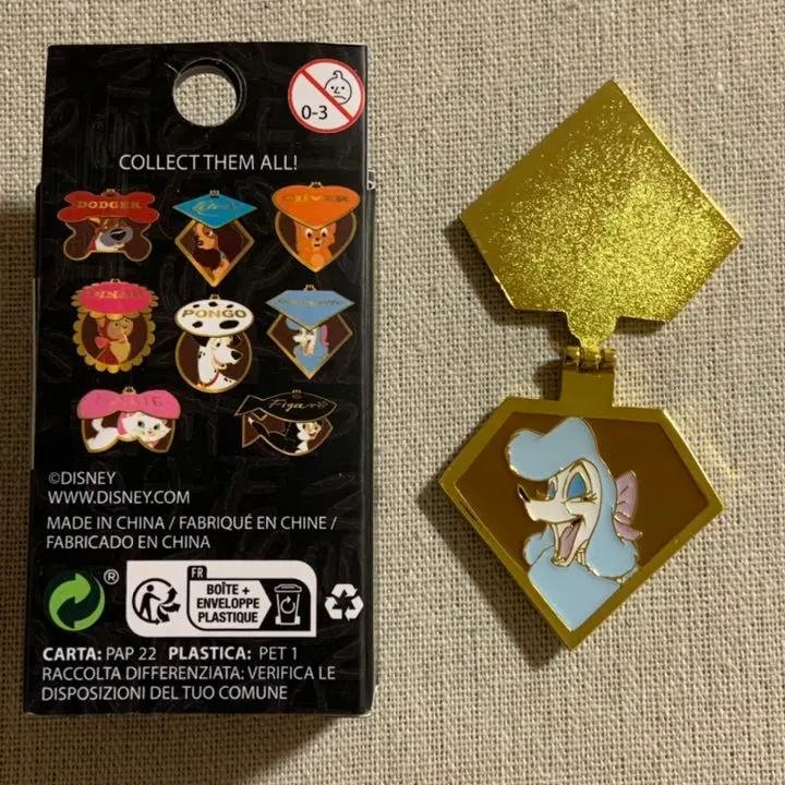 DEC stamp pin Oliver オリバー　ピンバッジ DEC stamp pin Oliver オリバーピンバッジ