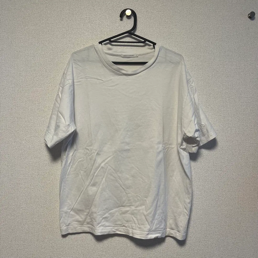 Thumbnail of White T-shirt, Large