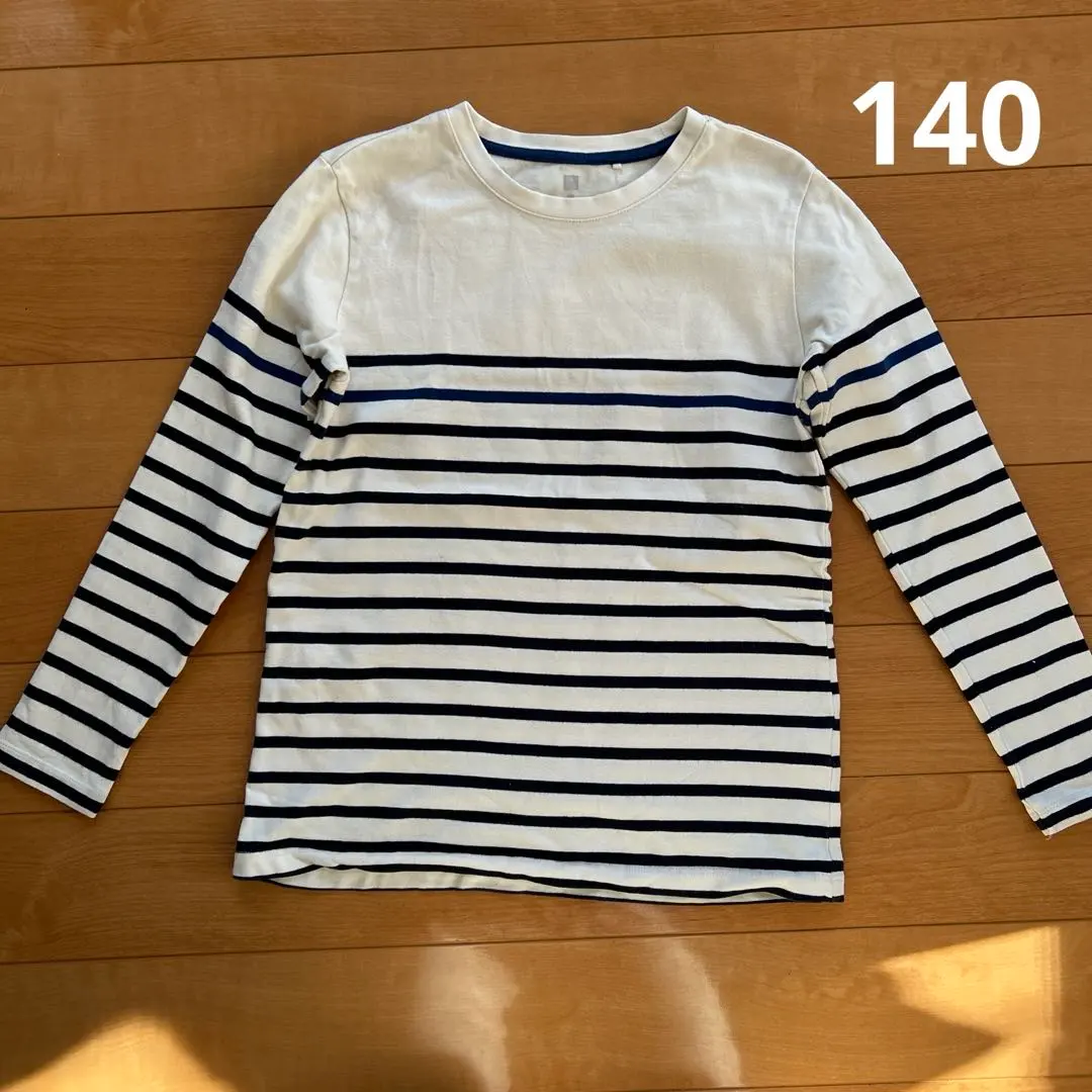 Thumbnail of Striped long-sleeved cut-and-sew, size M