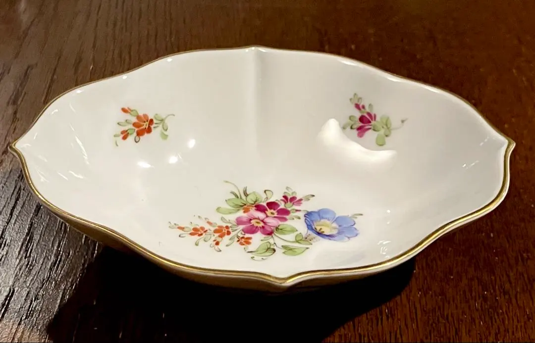 赫斯特 花紋波浪白瓷盤 德國 瓷繪 美品 古董 的縮圖