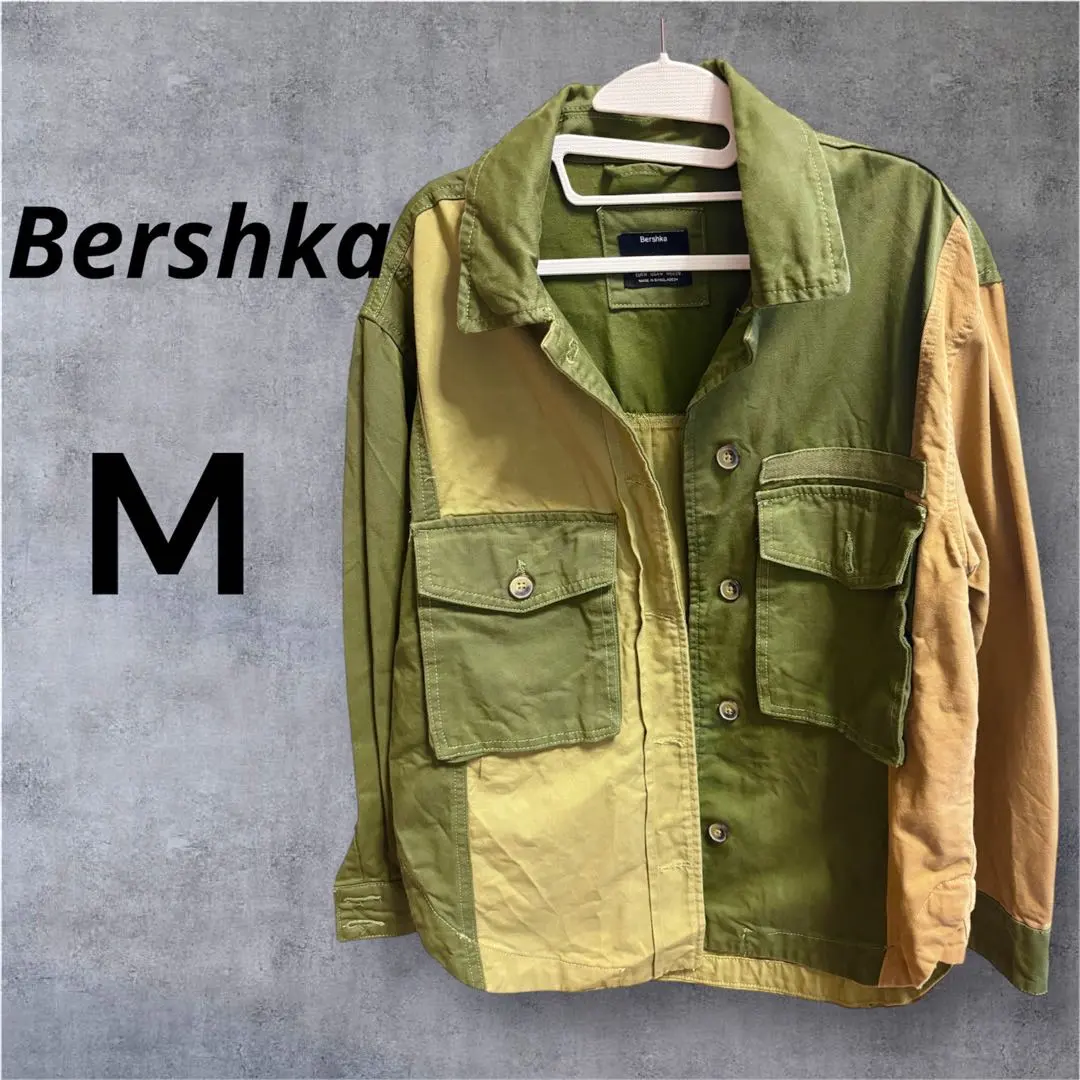 Bershka 貝斯卡 軍裝外套 秋季 休閒 M 碼 的縮圖