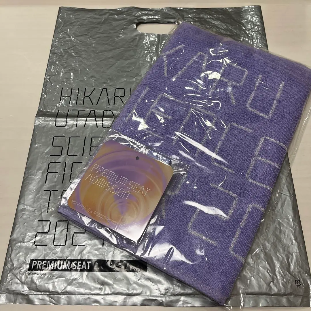 宇多田ヒカル　SCIENCE FICTION プレミアムチケット特典 61aV5rVZZvL._AC_UL210_SR210,