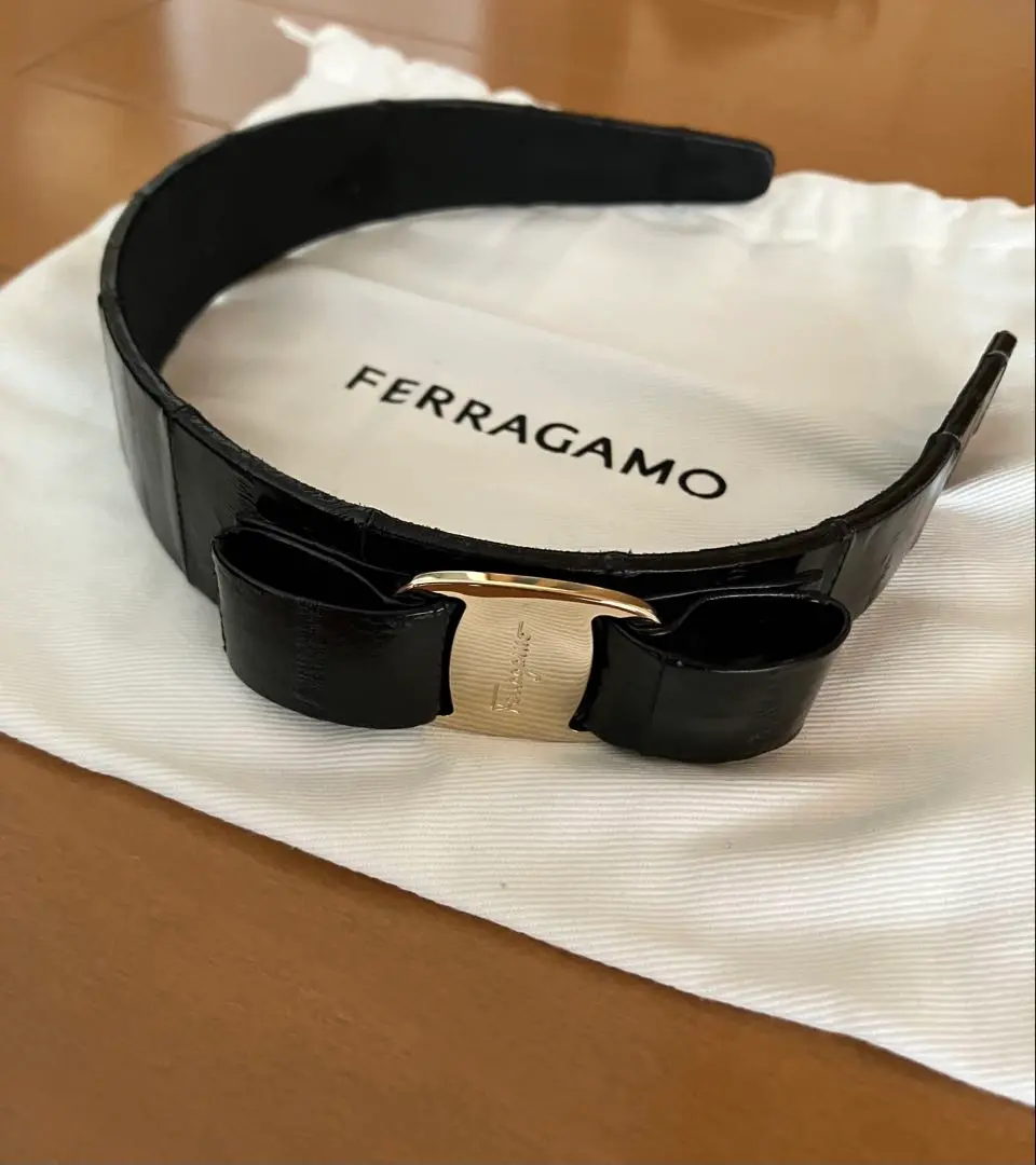 フェラガモ　カチューシャ　レザー FERRAGAMO サルヴァトーレ フェラガモ Salvatore Ferragamo