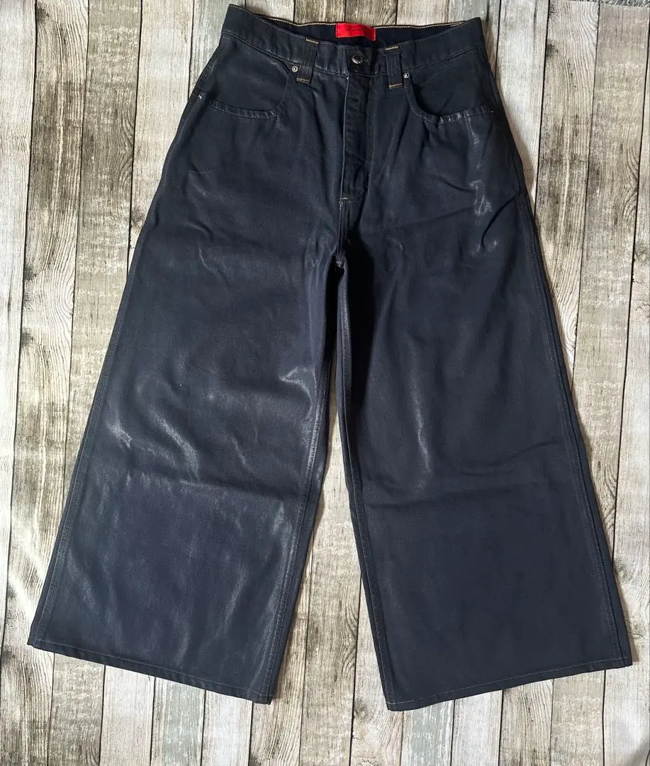 ECKHAUS LATTA ブラック ハーフパンツ 25 ECKHAUS LATTA Edge Top | H. Lorenzo