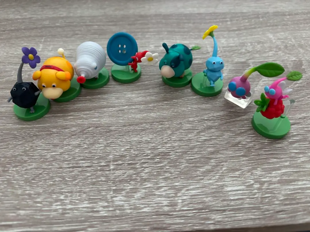 Thumbnail of Pikmin Figure 8-Piece Set