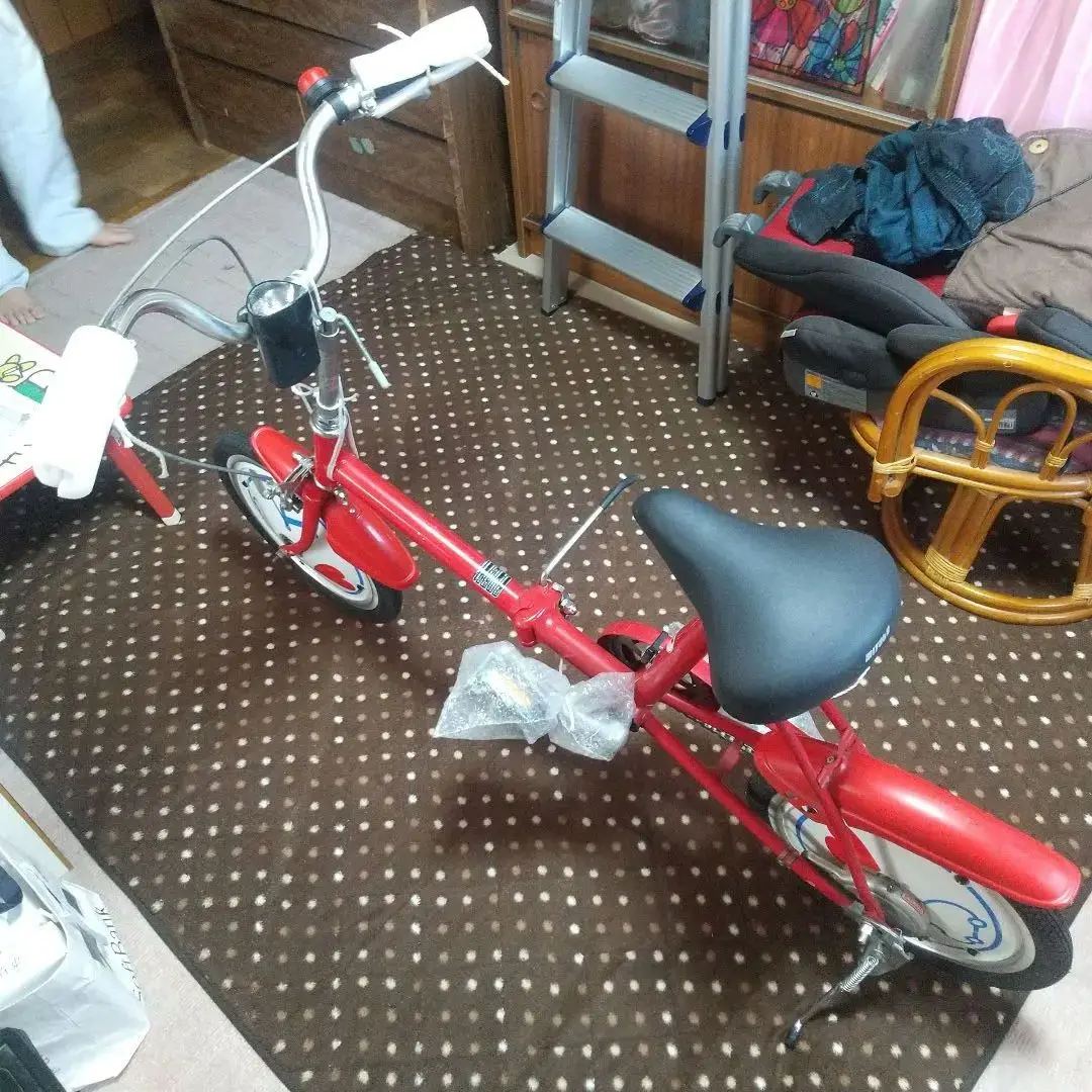 直接引き取りのみ 配送しません 未使用折りたたみ自転車
