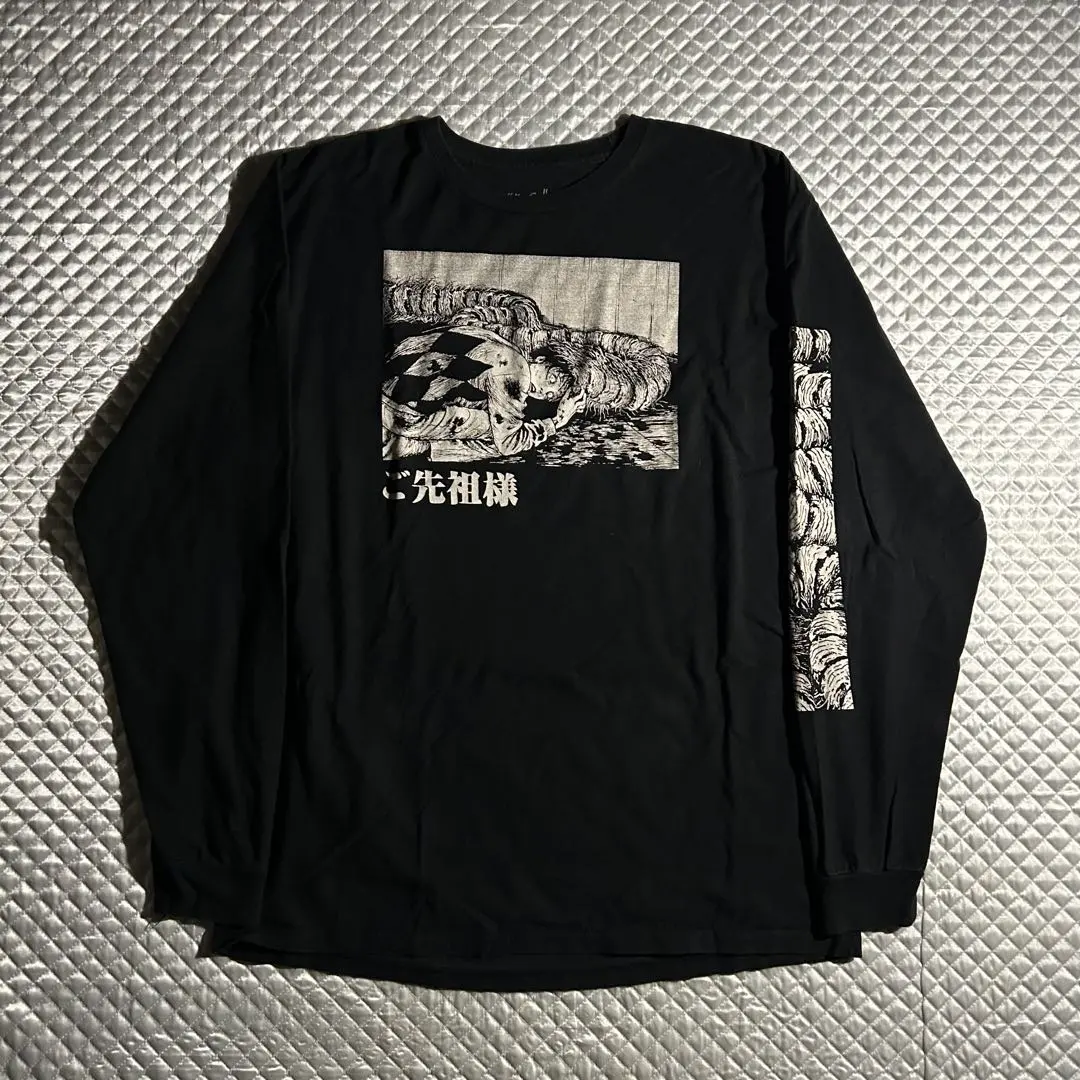 Thumbnail of Junji Ito Ancestors Long Sleeve T-Shirt Black Horror Uzumaki Tomie
