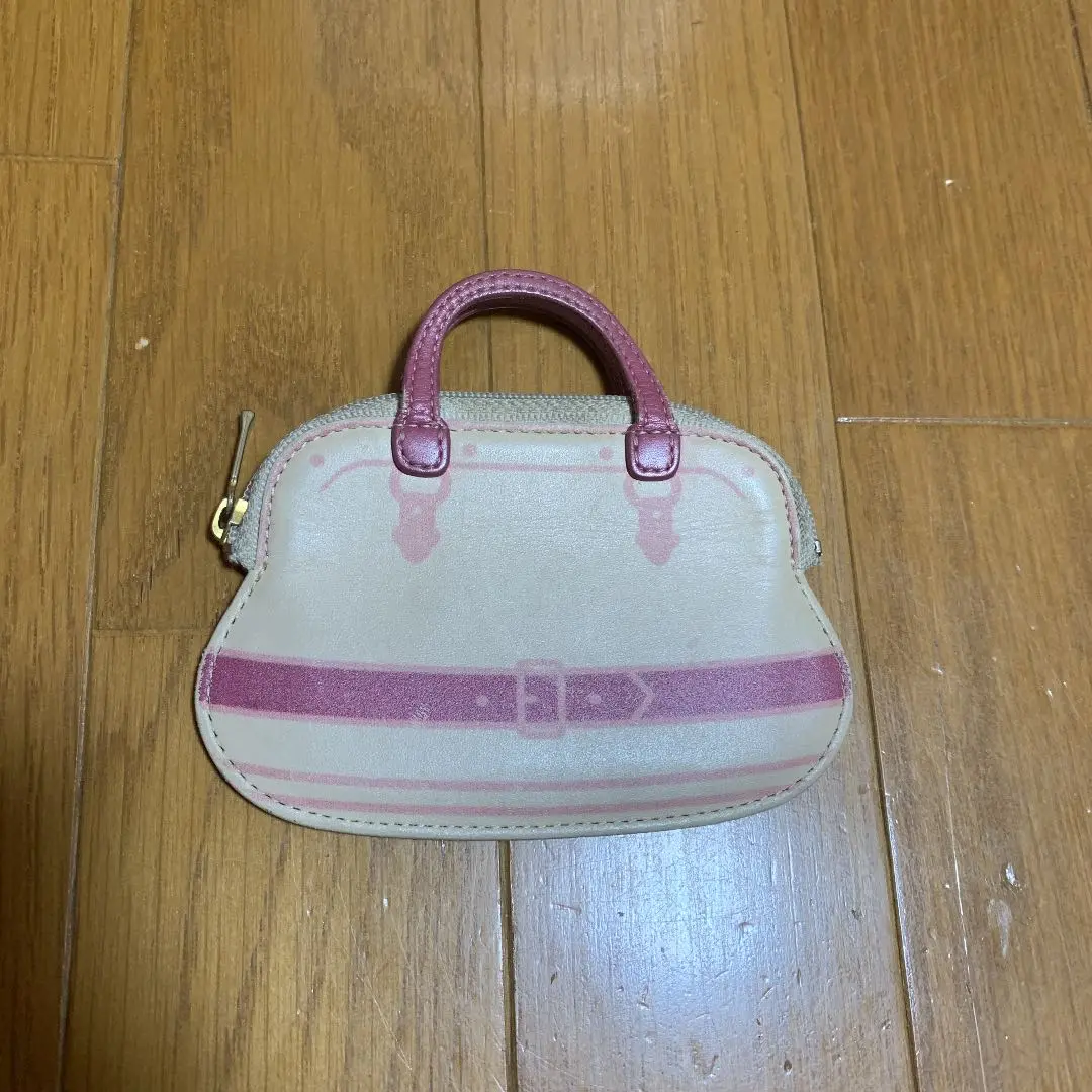 訳有　新品　ROBERTA DI CAMERINO　パスケース付き　ハンドバッグ 訳有 新品 ROBERTA DI CAMERINO パスケース付き ハンドバッグ