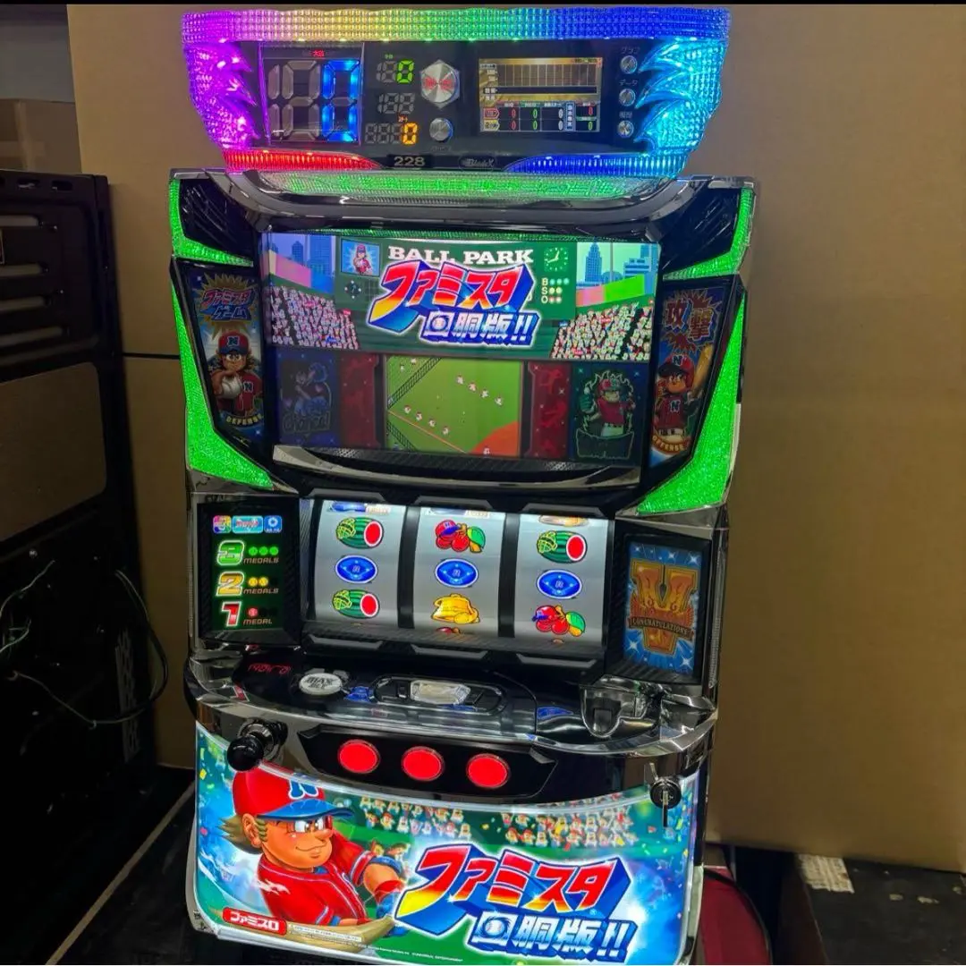 ユニバーサルブロス ファミスタ回胴版!! 中古パチスロ実機 [8ch