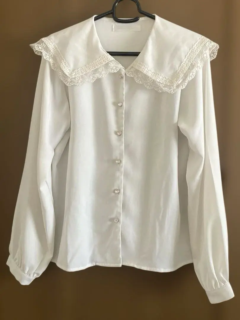 Thumbnail of ★★Blouse with a cute large lace collar★★
