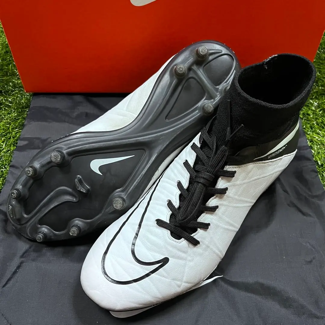 【即日発送 未使用品】NIKE ハイパーヴェノム ファントム2 FG 23cm NIKE ナイキ ハイパーヴェノム ファントム II FG(蛍光イエロー