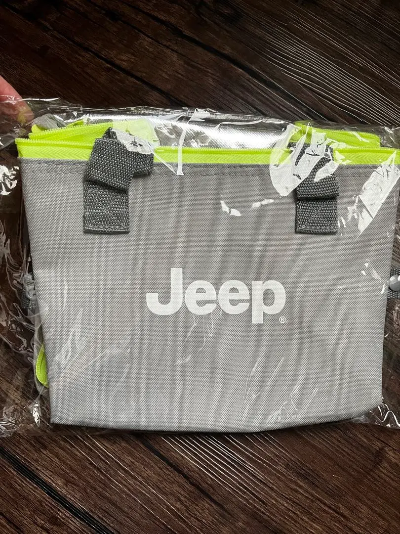 新着入荷の通販 2025年最新】ジープ保冷バッグの人気アイテム メルカリ - コレクション