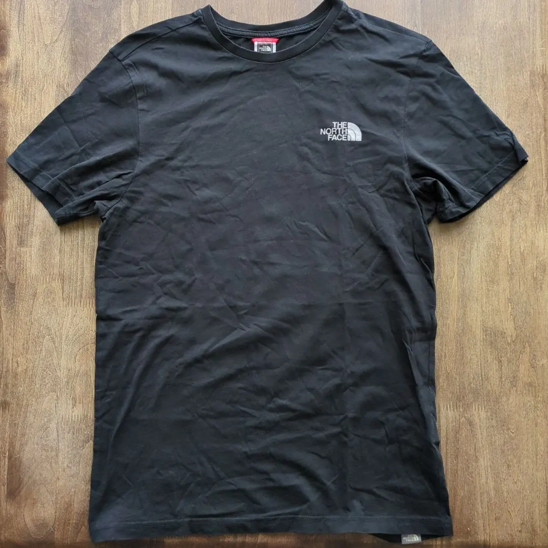 Thumbnail of THE NORTH FACE Black Short Sleeve T-shirt, Size S