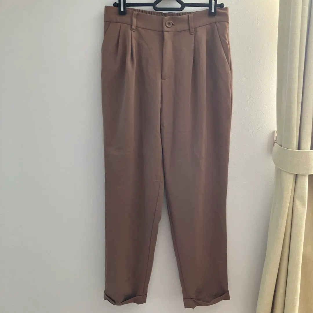 Thumbnail of Brown pleated slacks