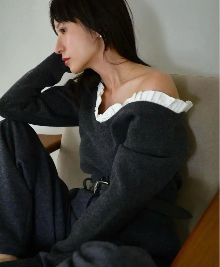 2025年最新】 2WAY frill v neck knitの人気アイテム - メルカリ