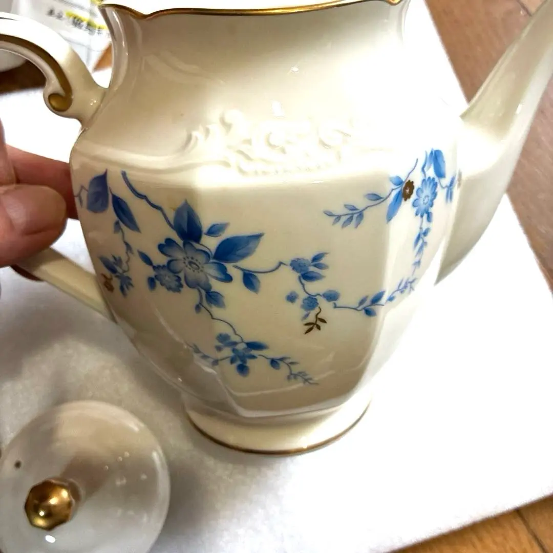 ノリタケ　花更紗 ティーポット NORITAKE 定価¥17,325 Noritake (ノリタケ) ティーポット 花更紗 ティーポット（小