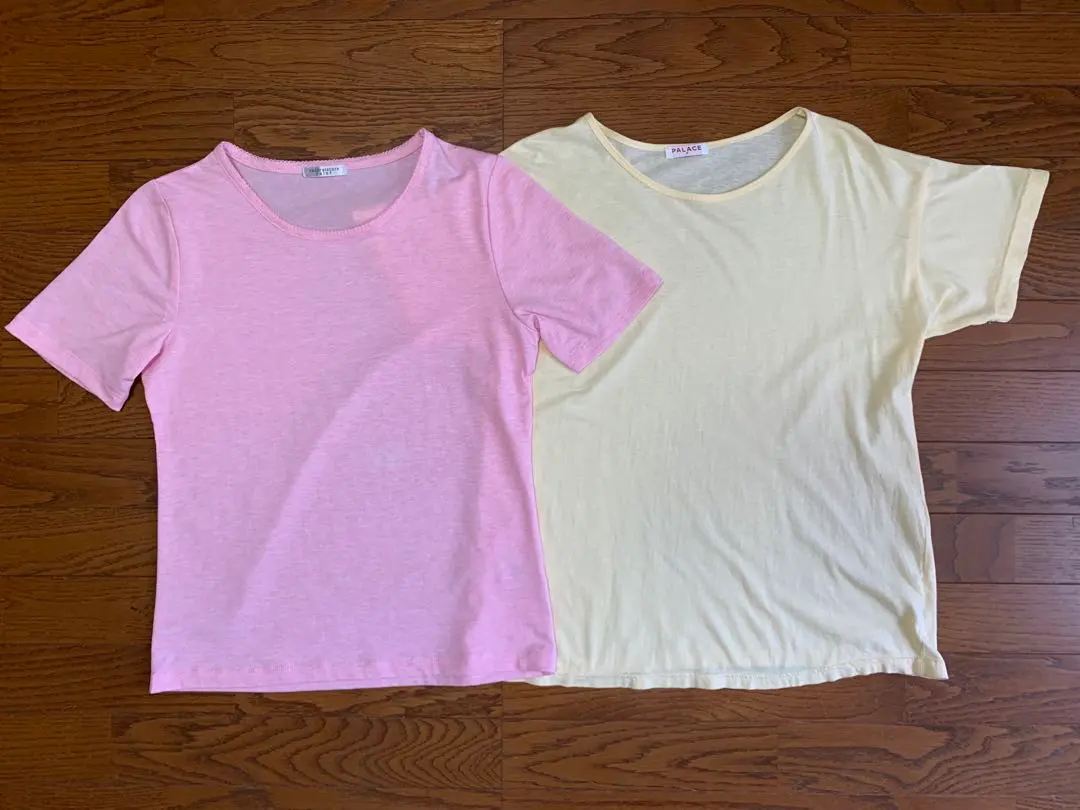 Thumbnail of Short-sleeved T-shirt Women's M size Set of 2
