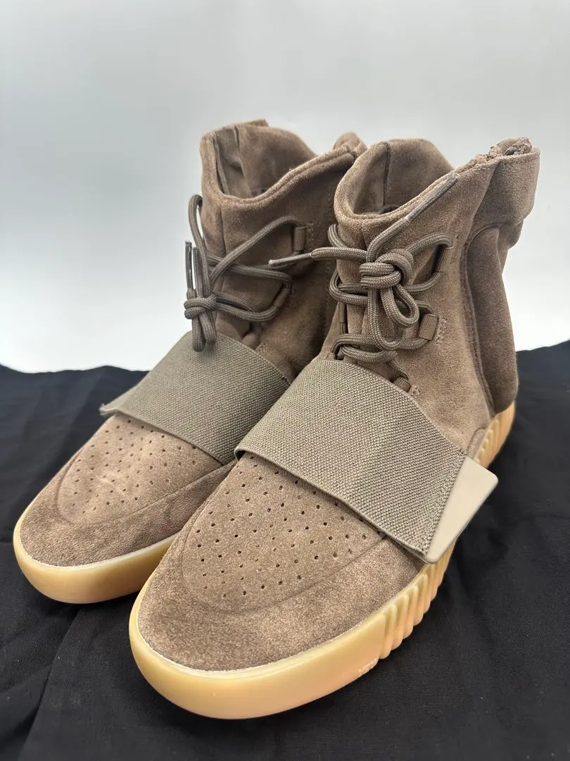 adidas　Yeezy BOOST 750ブラウン スエード Yeezy Boost 750 Light Brown アディダス イージーブースト750
